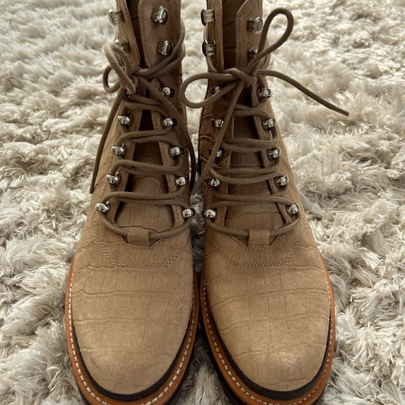 MARC FISHER IZZIE LUGSOLE ANKLE BOOTS - Picture 2 of 6